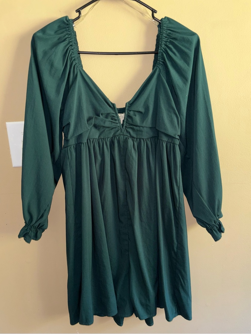 Entro Women’s Medium Teal Long Sleeve Romper Smocked Back